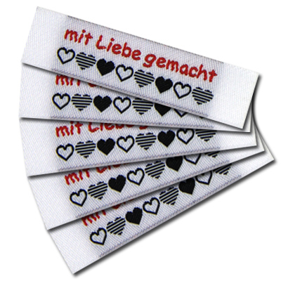 Woven Label with design "mit Liebe gemacht"