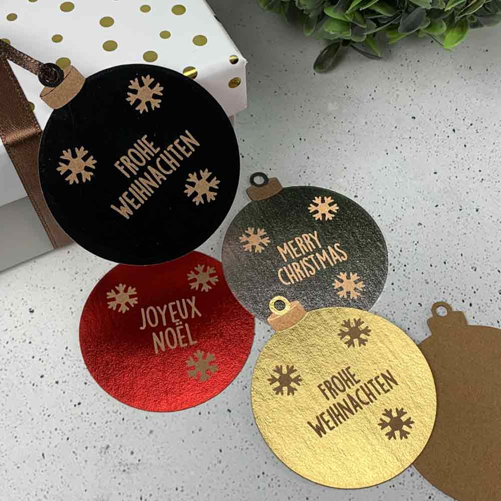 Hang tag "Merry Christmas" Christmas ball - glossy