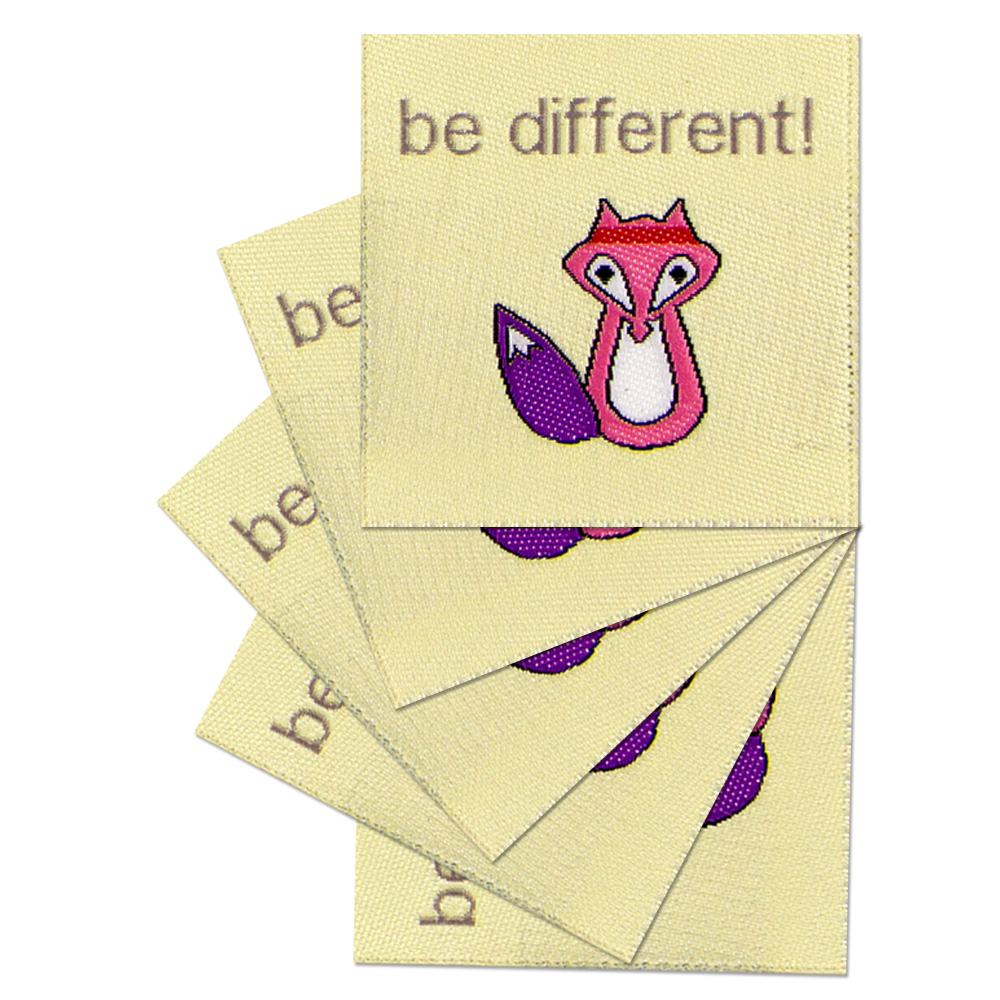 Textiletiketten "be different", Webetiketten