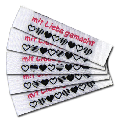 Woven Label with design "mit Liebe gemacht"