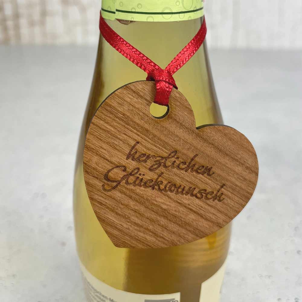  Wooden pendant "congratulations" round heart